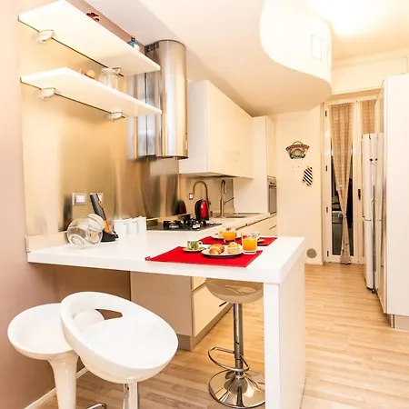 Apartment Chic Elegante Rifugio A Due Passi Dalla M4 Milan